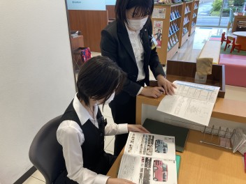 新入社員たち頑張ってます。